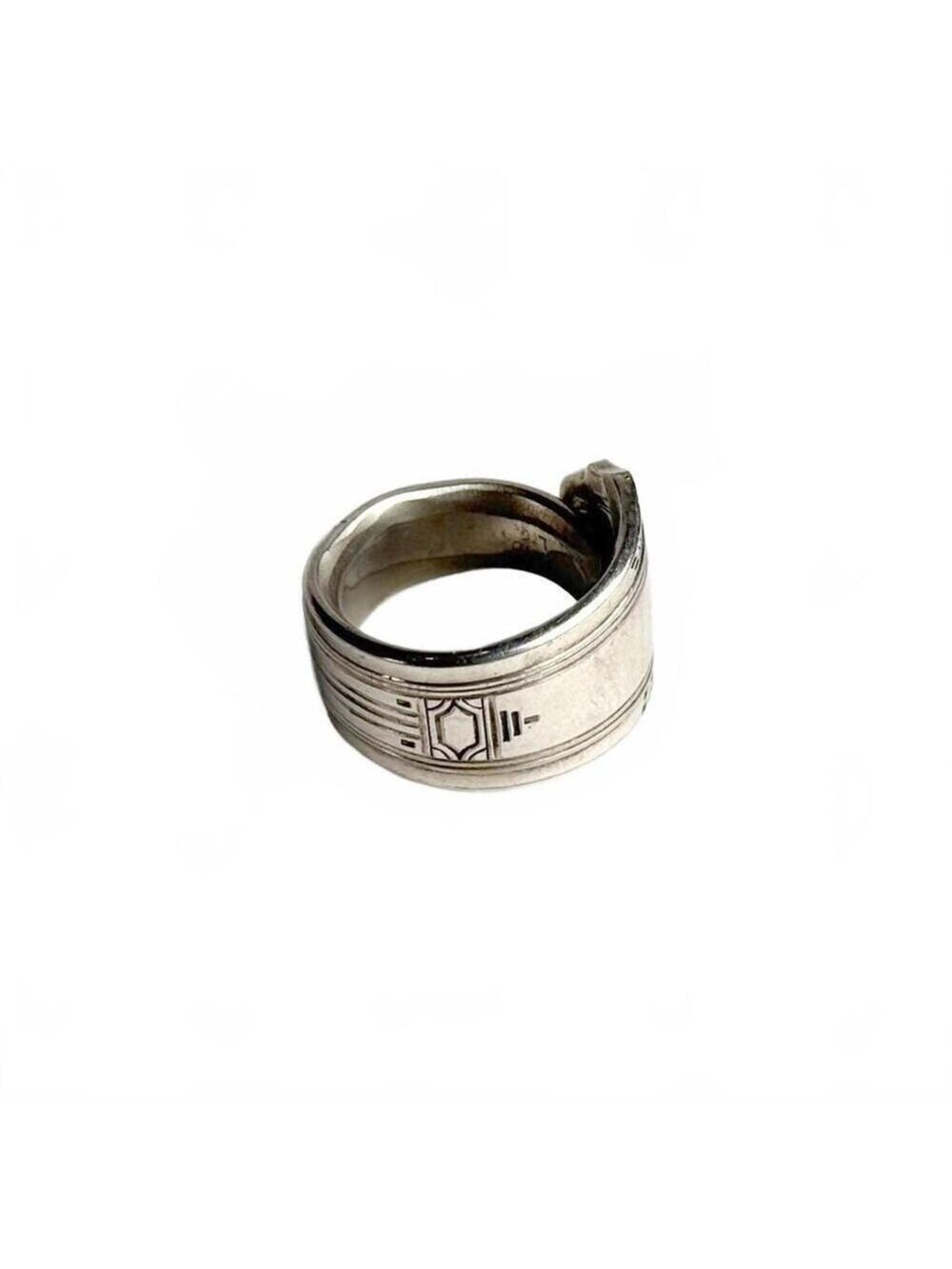 Vintage Oneida Ltd Pattern Silver Plated Spoon Ring Size 7.5